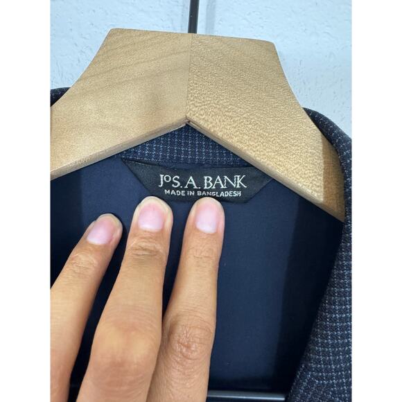 Jos. A. Bank Traveler’s Collection Tailored Fit Blazer 37R Navy Check - Picture 2 of 9